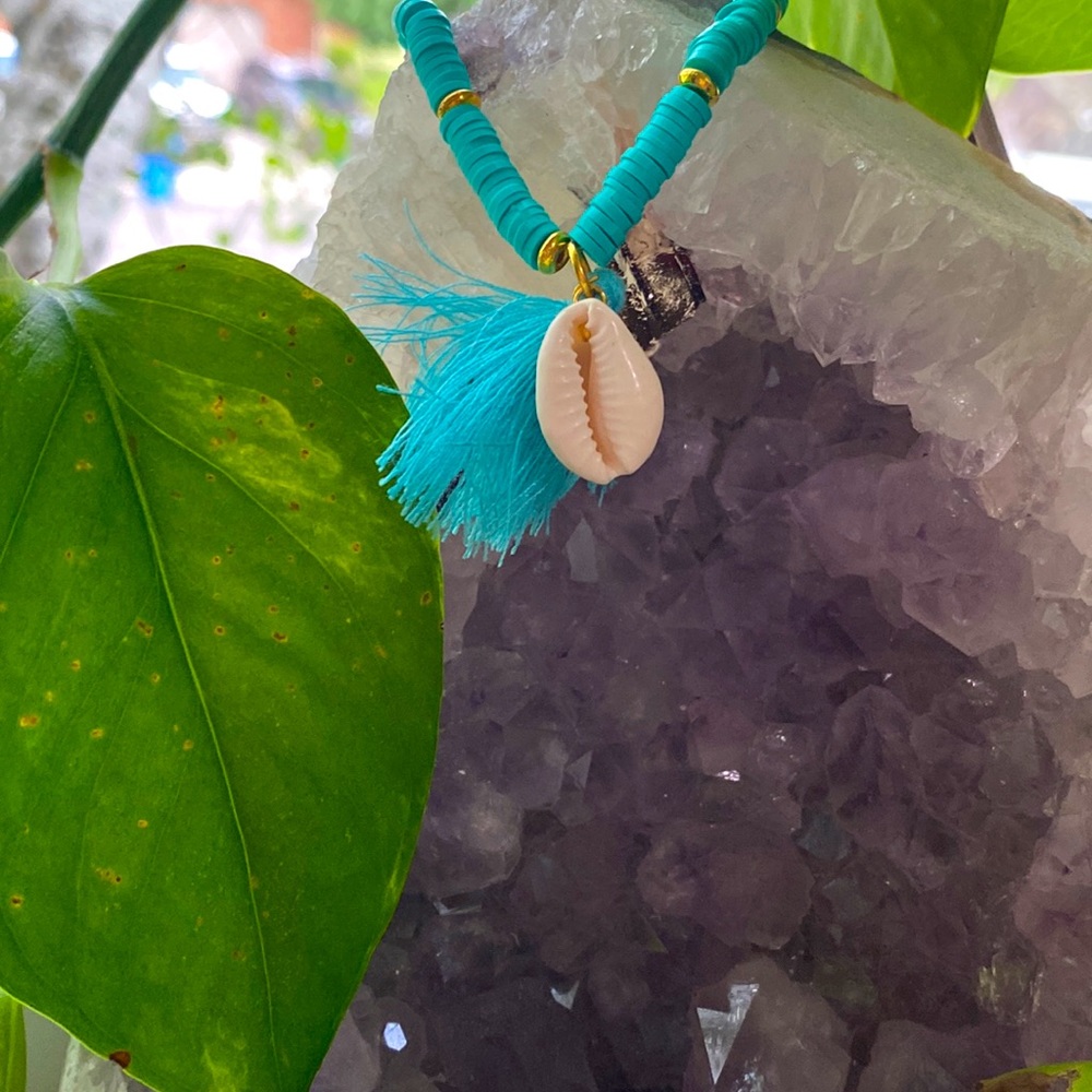 Turquoise puka shell bracelet 🏄🏼‍♀️💗☀️🏝